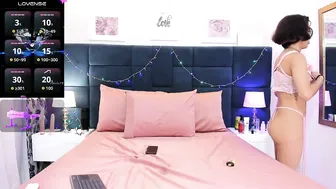 _lunari smalltits stream