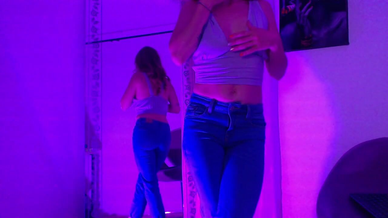 meganlk nude video chat 12/20/2025