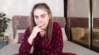 little_cu1tie recorded nude video 493054