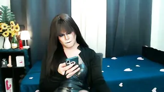 xyournightmarequeenx (12/20/2025)