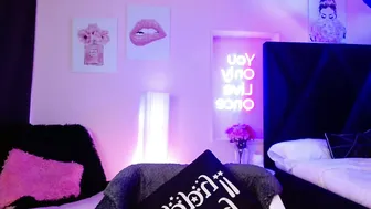 Spicy__scarlett chat cam sex (12-20-2025)