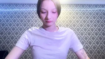 cleotilderinde smalltits - 20-Dec-25