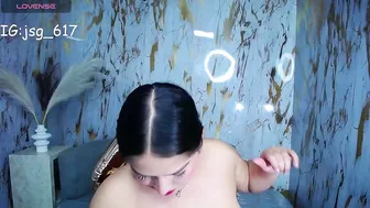 Dayan_v_ posing on webcam nude video chat