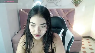 kendall_queen_v 20-Dec-25