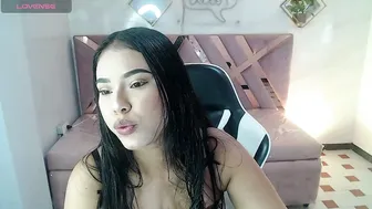 kendall_queen_v recorded nude video 494601
