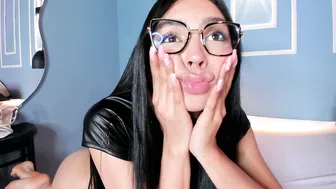 Hannaa_zc 21-Dec-25 chat xxx