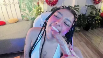 Cute_hollywood webcam show 12-21-2025