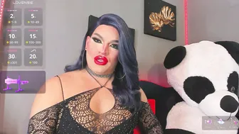 Misskassandraa_ cum posing on webcam
