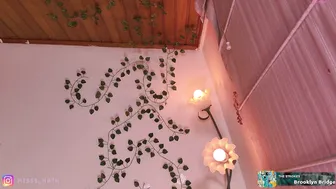nathaliakyte feet (12/21/2025)