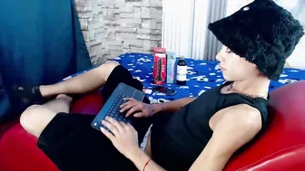 maverickhotson303av hot cam video 12/21/2025