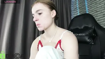 Miche1e_ross bigboobs 21-Dec-25