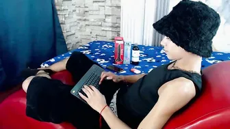 Maverickhotson303av nude video chat 21-Dec-2025
