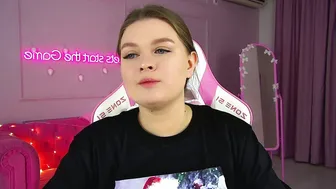 Crystallyons 12-21-2025 cam chat