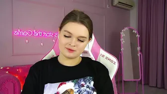 Crystallyons 12-21-2025 cam chat
