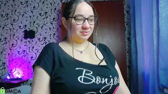 margosweet777 posing on webcam 21 December 2025