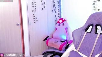 ale_petitee live cam show (12/21/2025)