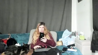 roxihazeleyes dildo (12-21-2025)