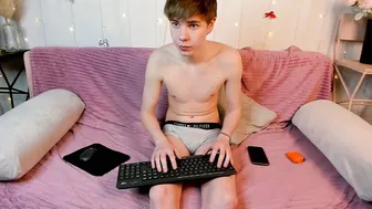 Andyjey_ (12-21-2025) cute