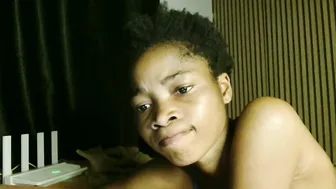 Urflirtydoll amateur live cam video - 21 December 2025