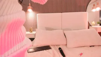 zoewhitte cam video (12/22/2025)
