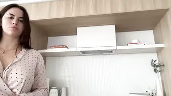Oliviabrookess (12-22-2025)