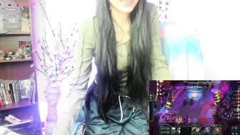 Moonlady_ posing on webcam 12-22-2025