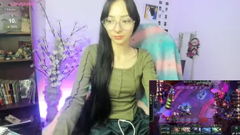 Moonlady_ posing on webcam 12-22-2025