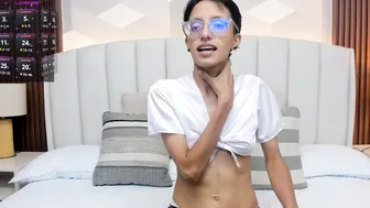 Marge_lasander posing on cam nude cam video