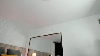Sasha_wolff sex cam chat 12-22-2025