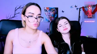 Kitty_layy (12-22-2025)