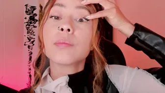 Erikabenz on webcam 06/11/2025