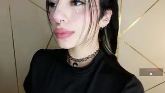 hollyxx_ 06-11-2025