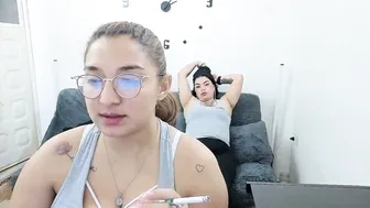 Emilyriskhot 12/22/2025