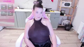 Elkapulka bigboobs 12/22/2025