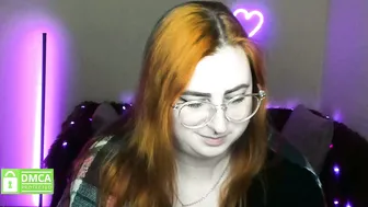 alicia_side_red new porn