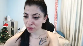 Small_horny_girl squirt (12-22-2025)