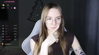 Littlevildevil cute amateur cam show