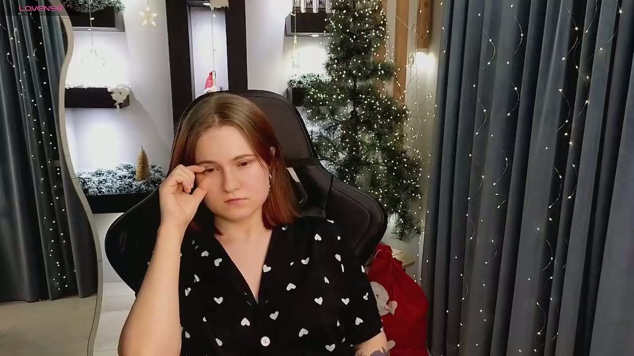 roxy_foxi 22-Dec-2025