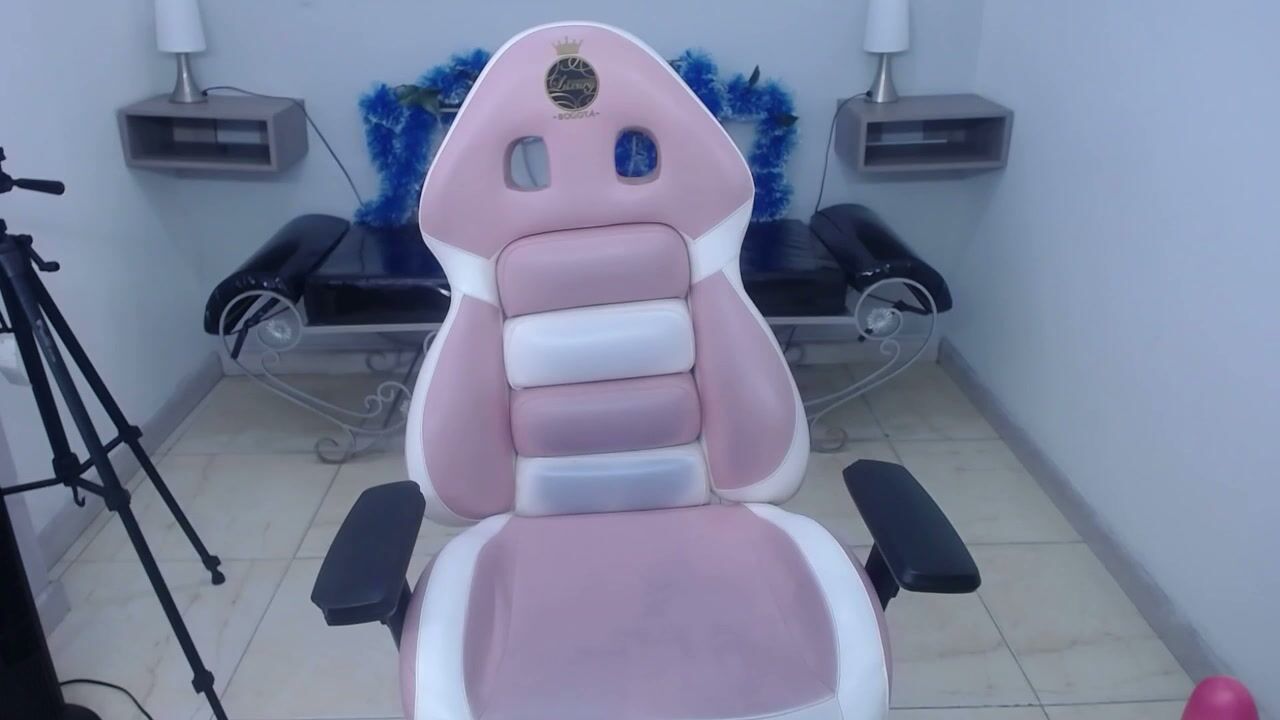 natis_bunny_x stream (12/22/2025)