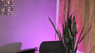 Renatawilsom hairy cam chat