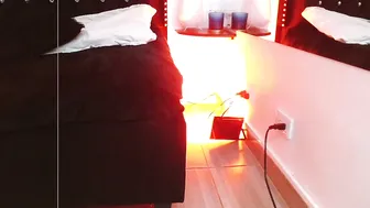 manu_candle live cam video 22 December 2025