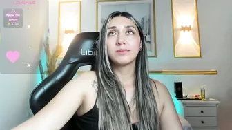 Karlyy_ natural chat cam sex