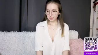 oliviavele recorded nude video 503404