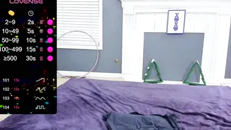 Tinyvixxen (12-23-2025)