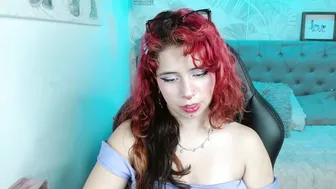 lily_tk cam girl (12-23-2025)