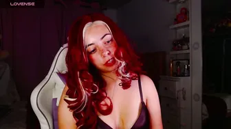 golden_gingerkitty naked on cam hot cam video