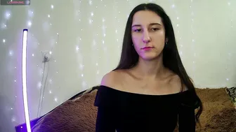 Littleahwitch video cam - (12/23/2025)