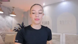 Kaiaferreira amateur cam 12-23-2025