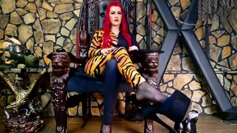 Victoriaheller 23-Dec-2025