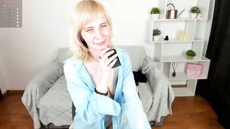 Elzaglower sex chat cam (12-23-2025)